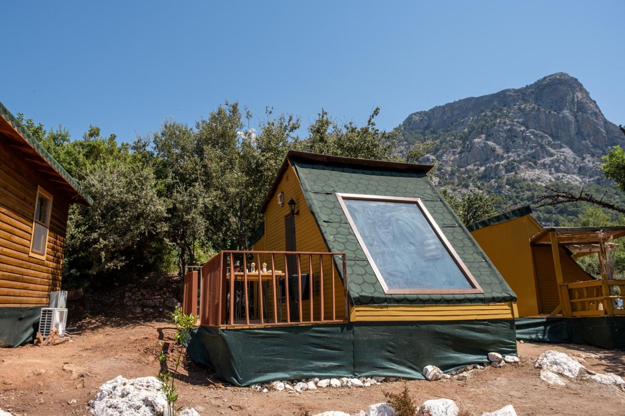 Goat Bungalow And Camping Hotel Faralya Ngoại thất bức ảnh